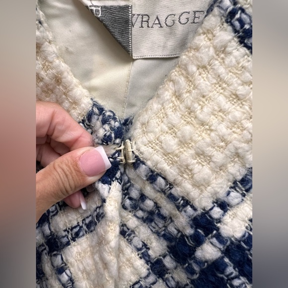 B.H Wragge Vintage Tweed Wool Coat - Picture 5 of 11